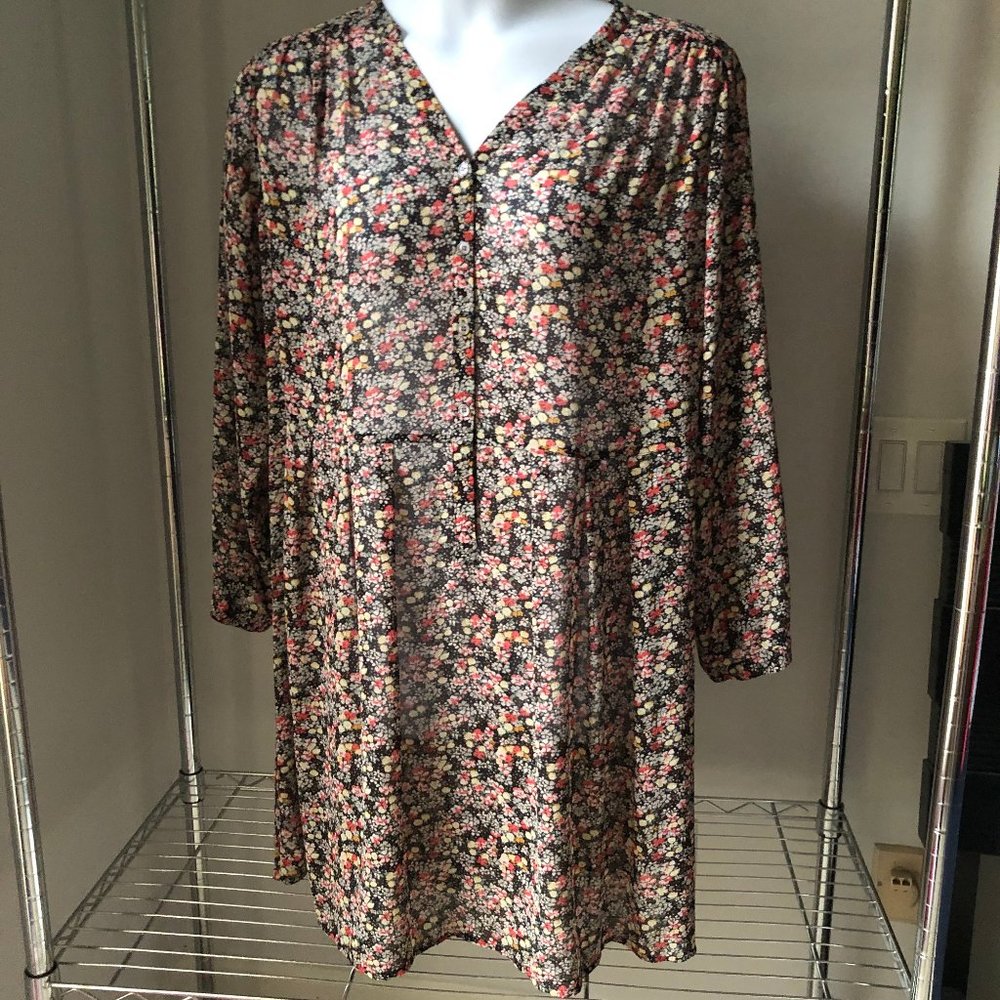 VINCE CAMUTO 1X long sleeve ditsy floral dress